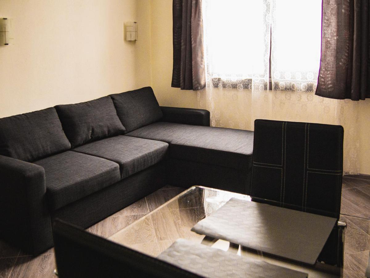 Relax Hotel Dobrinishte Bagian luar foto