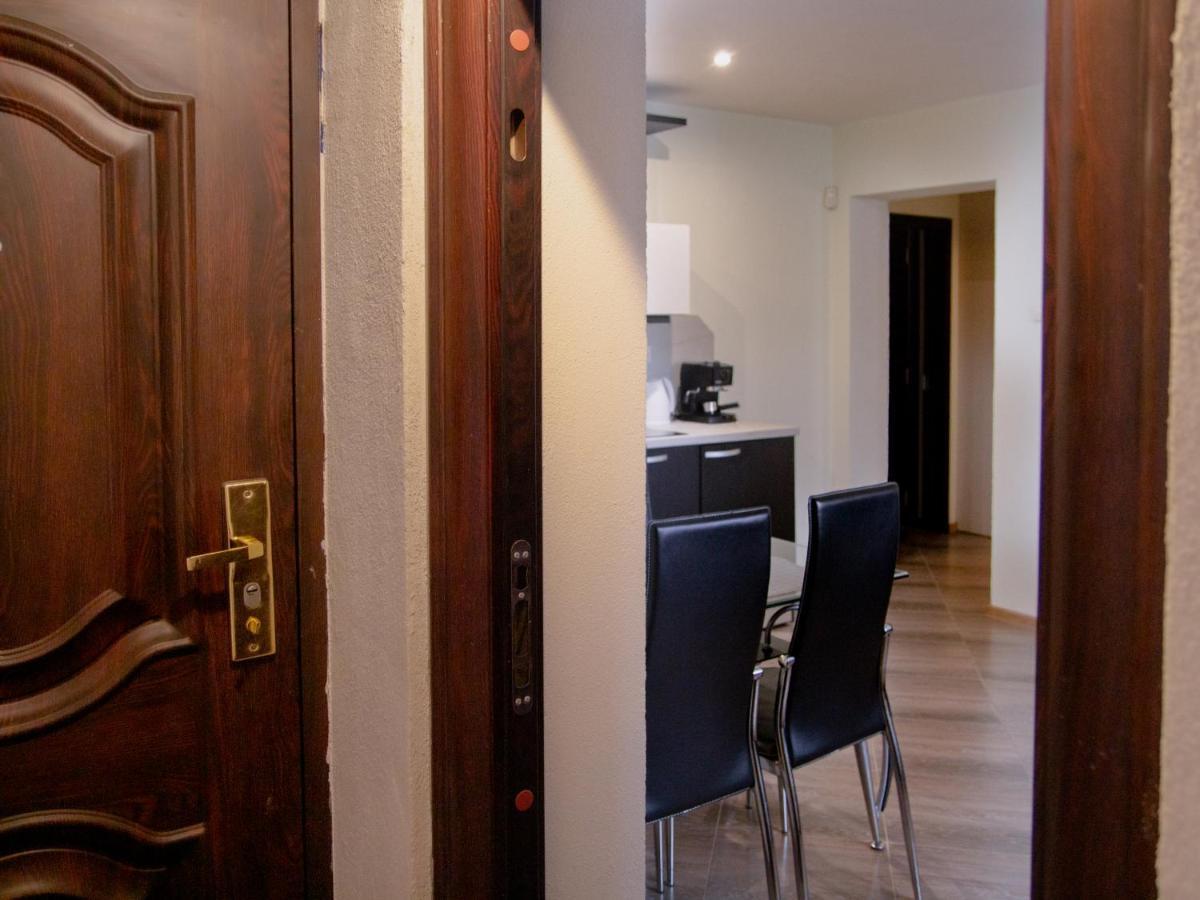 Relax Hotel Dobrinishte Bagian luar foto
